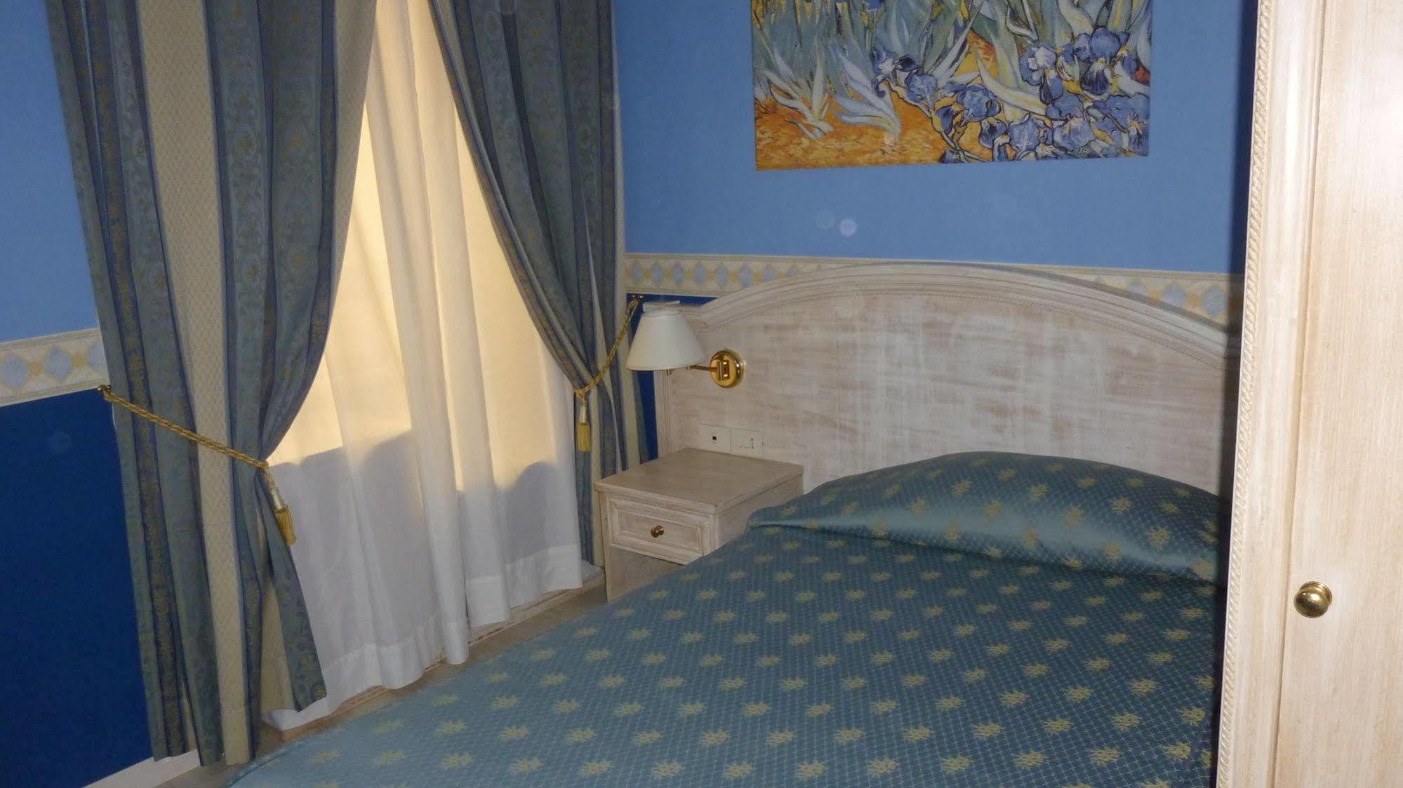 Bed and Breakfast Piccolo Imperiale Roma Exterior foto